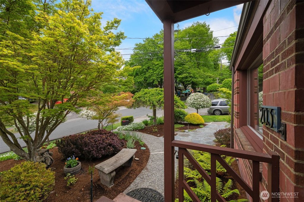 Photo of 203 NW 56th Street, Seattle, WA 98107 (MLS # 2369043)
