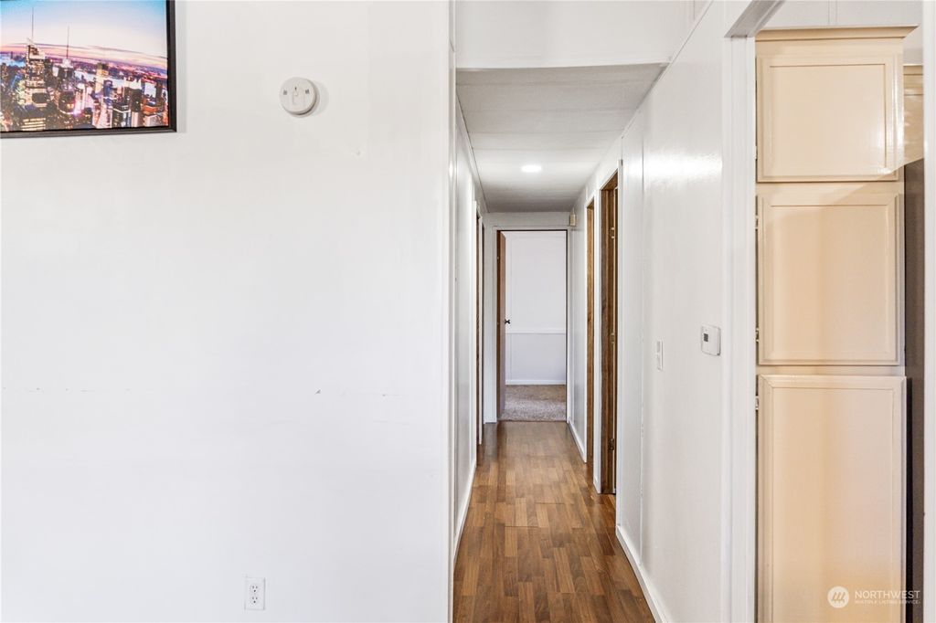 listing image 9368817449473035742