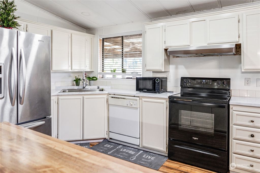 listing image 9361496756407945919