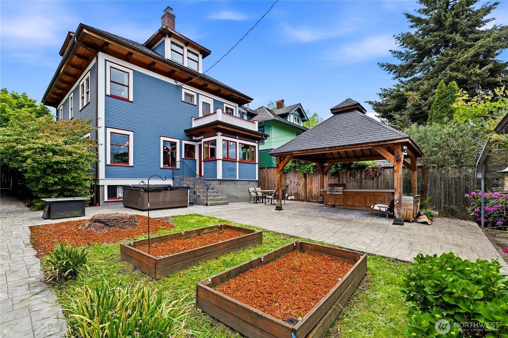 Photo of 407 N J Street, Tacoma, WA 98403 (MLS # 2524020)
