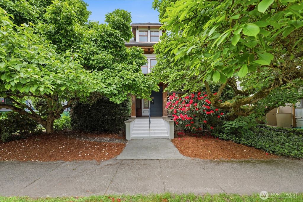 Photo of 407 N J Street, Tacoma, WA 98403 (MLS # 2524020)