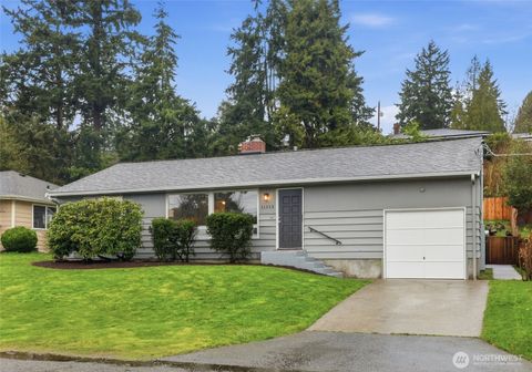 Photo of 11515 25th Avenue NE, Seattle, WA 98125 (MLS # 2472194)