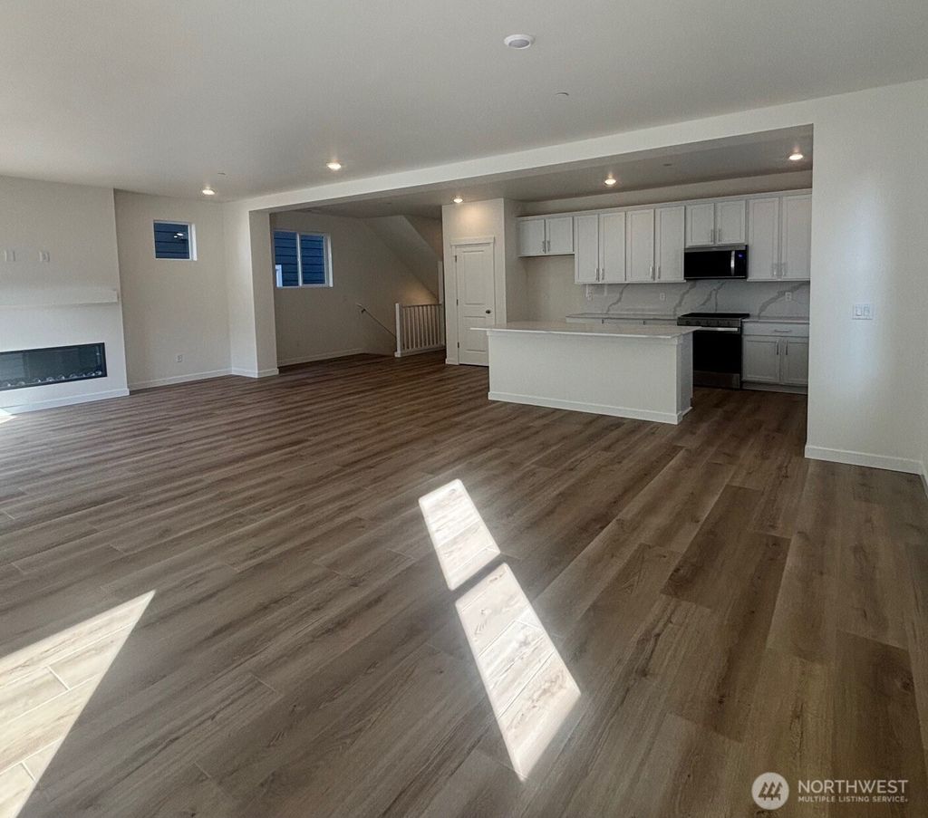 Photo of 1436 121ST Avenue SE #32, Lake Stevens, WA 98258 (MLS # 2372494)