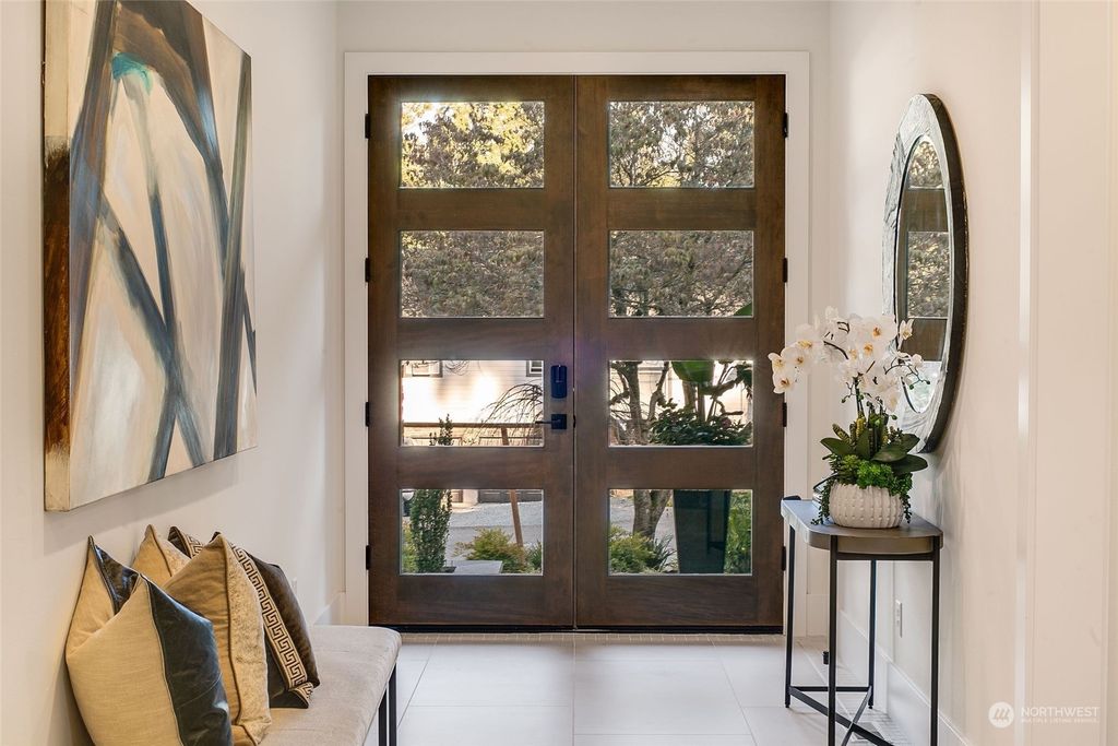 Photo of 1623 106th Avenue SE, Bellevue, WA 98004 (MLS # 2189476)