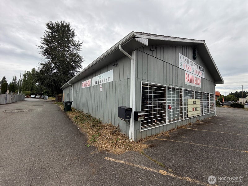 5910 Pacific Avenue SE