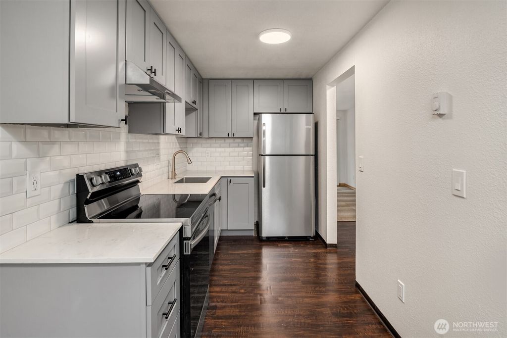 Photo of 5020 S 58th Street #B, Tacoma, WA 98409 (MLS # 2477642)