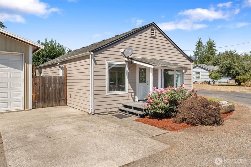 451 N 4th Street