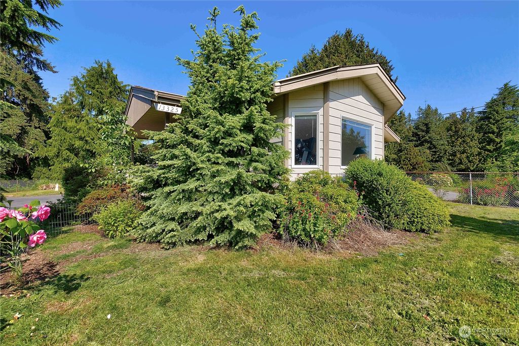 Photo of 13325 Military Road S, SeaTac, WA 98168 (MLS # 2072977)