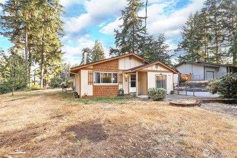 Photo of 982 SW Shannon Drive, Port Orchard, WA 98367 (MLS # 2572256)