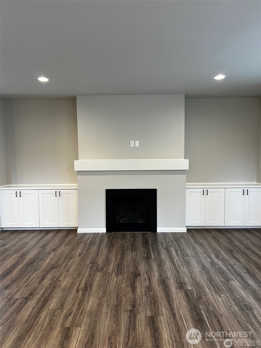 12044 126th Avenue Ct E 12