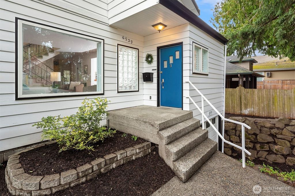 Photo of 6939 Fauntleroy Way SW, Seattle, WA 98136 (MLS # 2497712)