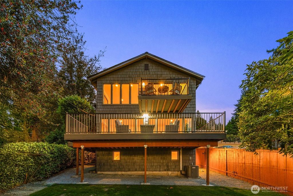 Photo of 16039 Maplewild Avenue SW, Burien, WA 98166 (MLS # 2443971)