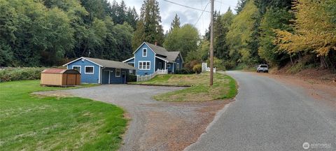 Photo of 9546 SR 525, Clinton, WA 98236 (MLS # 2444001)