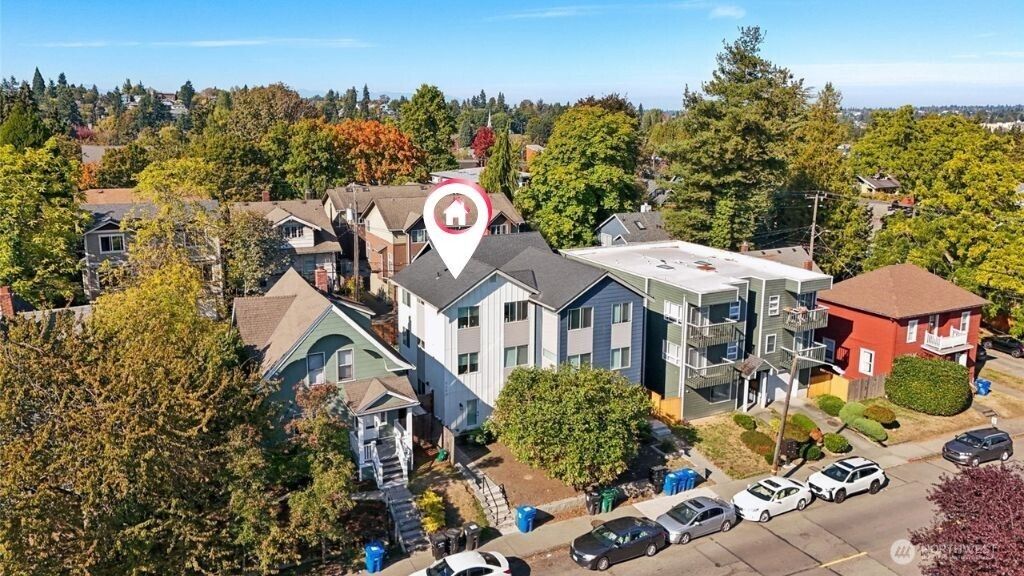 Photo of 5255 Brooklyn Avenue NE, Seattle, WA 98015 (MLS # 2492554)