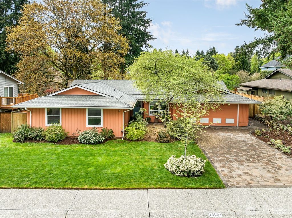 Photo of 14021 NE 62nd Street, Redmond, WA 98052 (MLS # 2360891)