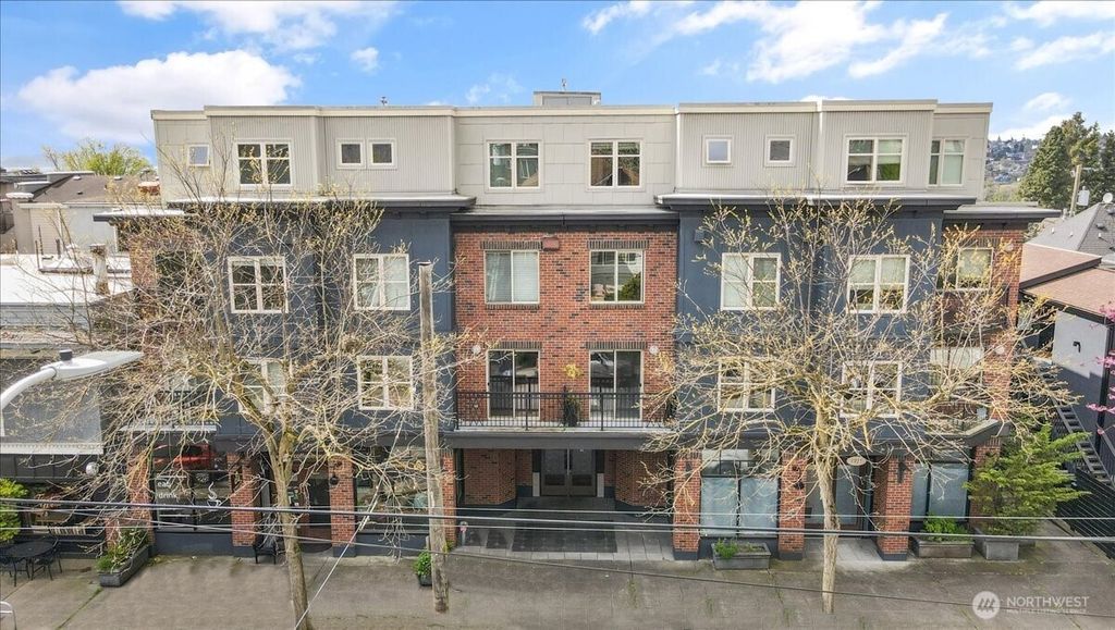 Photo of 1909 10th Avenue W #301, Seattle, WA 98119 (MLS # 2407969)