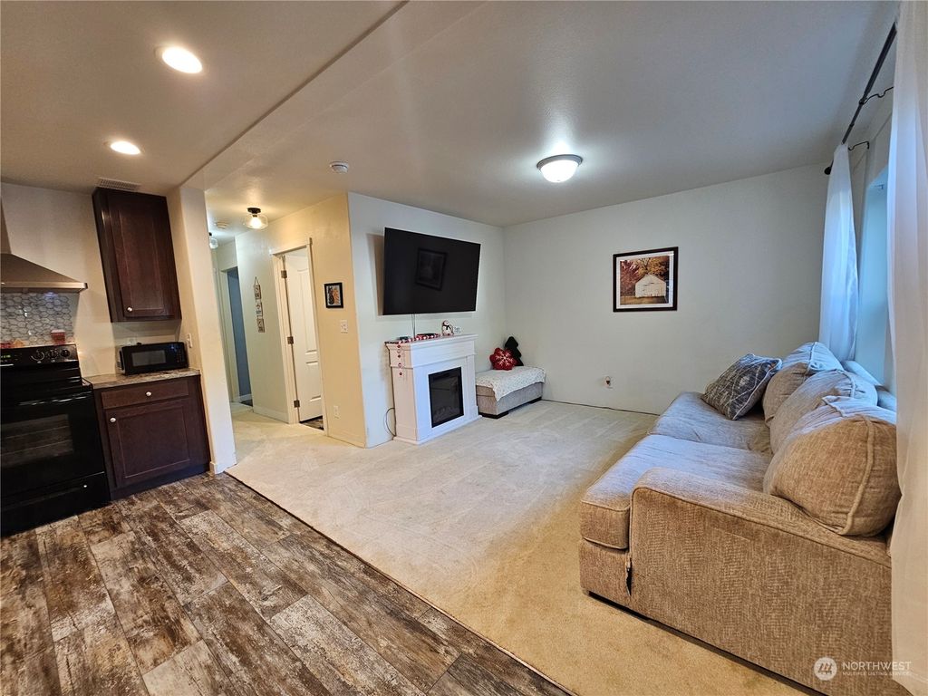 Photo of 23418 Pearce Way, Granite Falls, WA 98252 (MLS # 2311111)