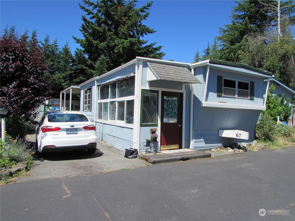 Photo of 24222 54th Avenue W #67, Mountlake Terrace, WA 98043 (MLS # 2134263)
