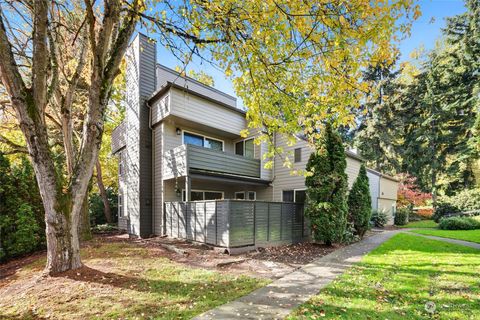 11909 93rd Lane NE Unit 201, Kirkland, WA 98034 - MLS#: 2304708