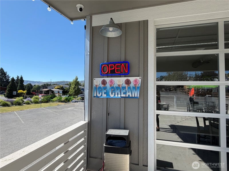 10 Wapato Point Parkway A