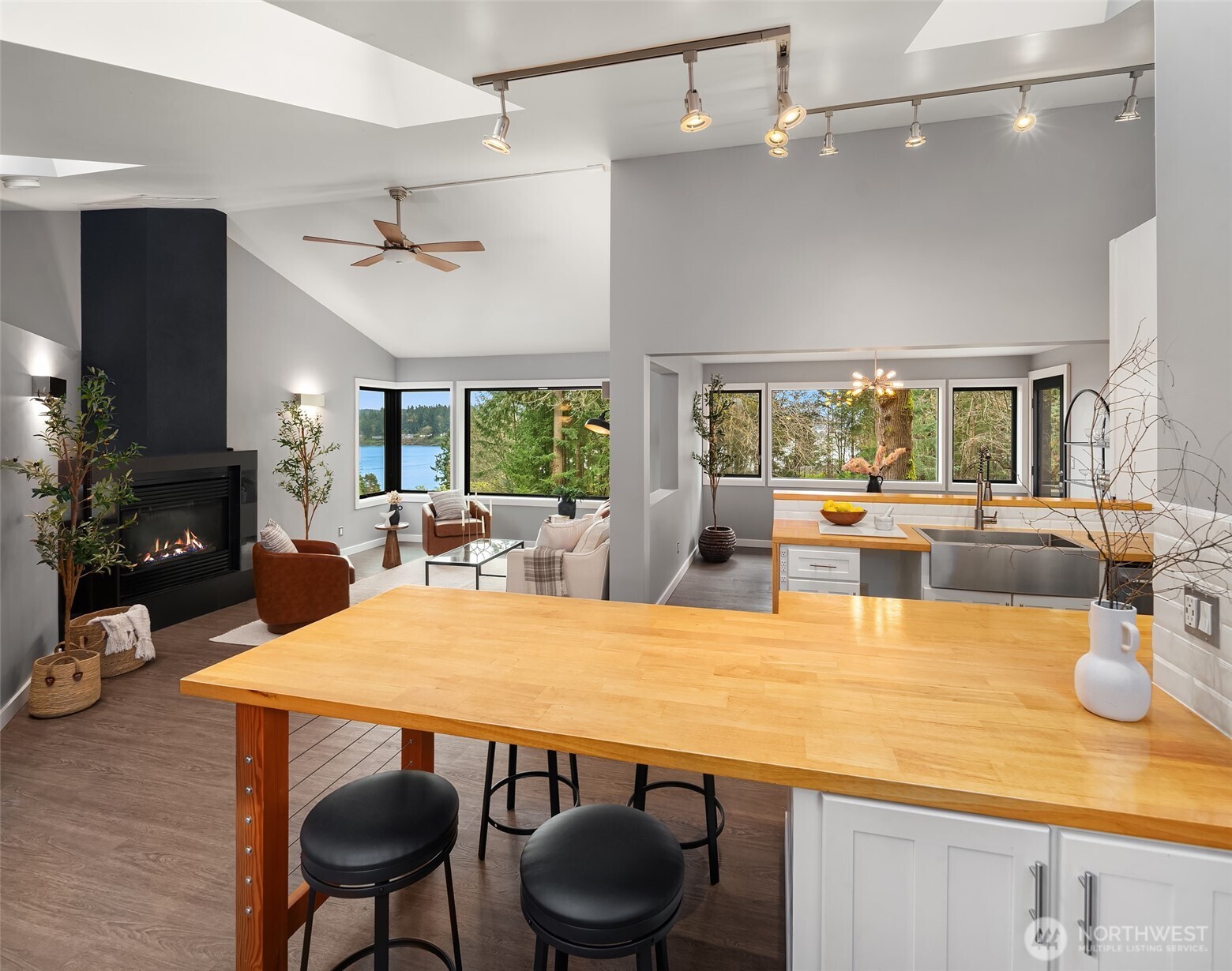 10100 SW Quartermaster Drive