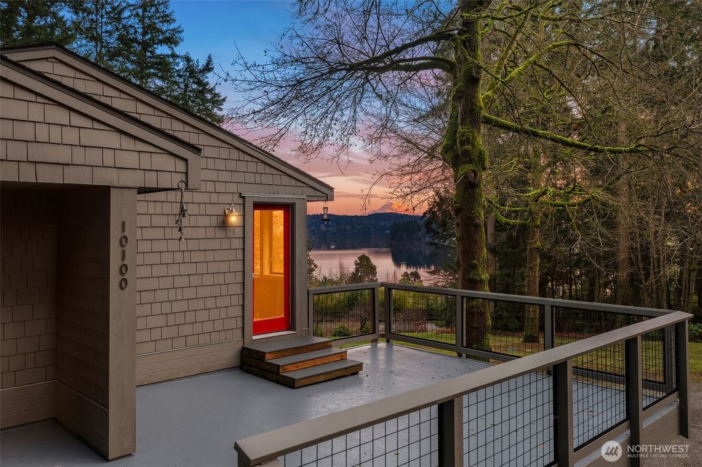 Photo of 10100 SW Quartermaster Drive, Vashon, WA 98070 (MLS # 2477659)