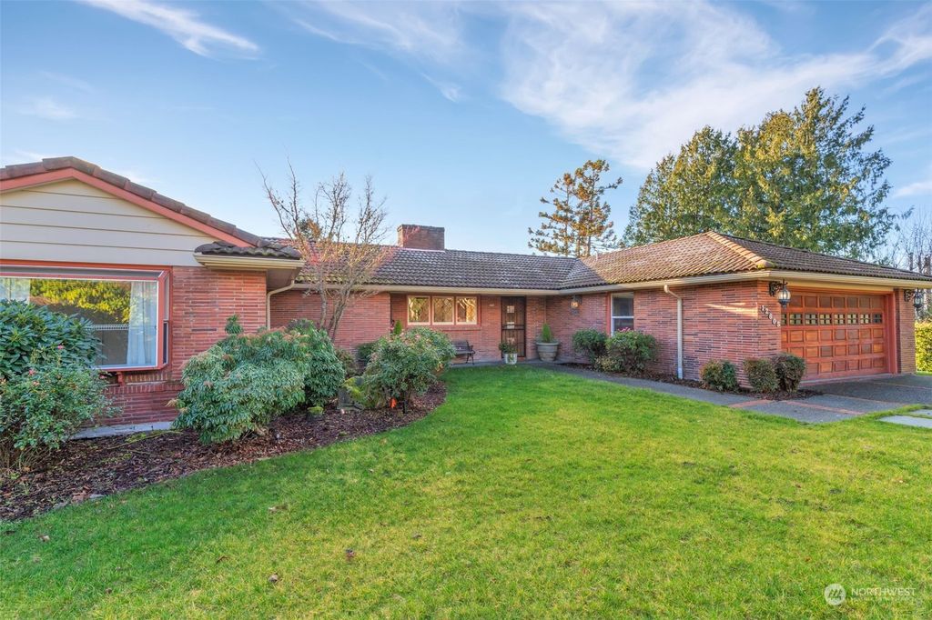 Photo of 12605 Shorewood Drive SW, Burien, WA 98146 (MLS # 2321415)