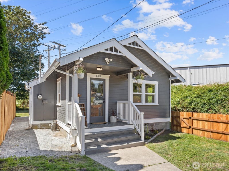 1301 Walter Street