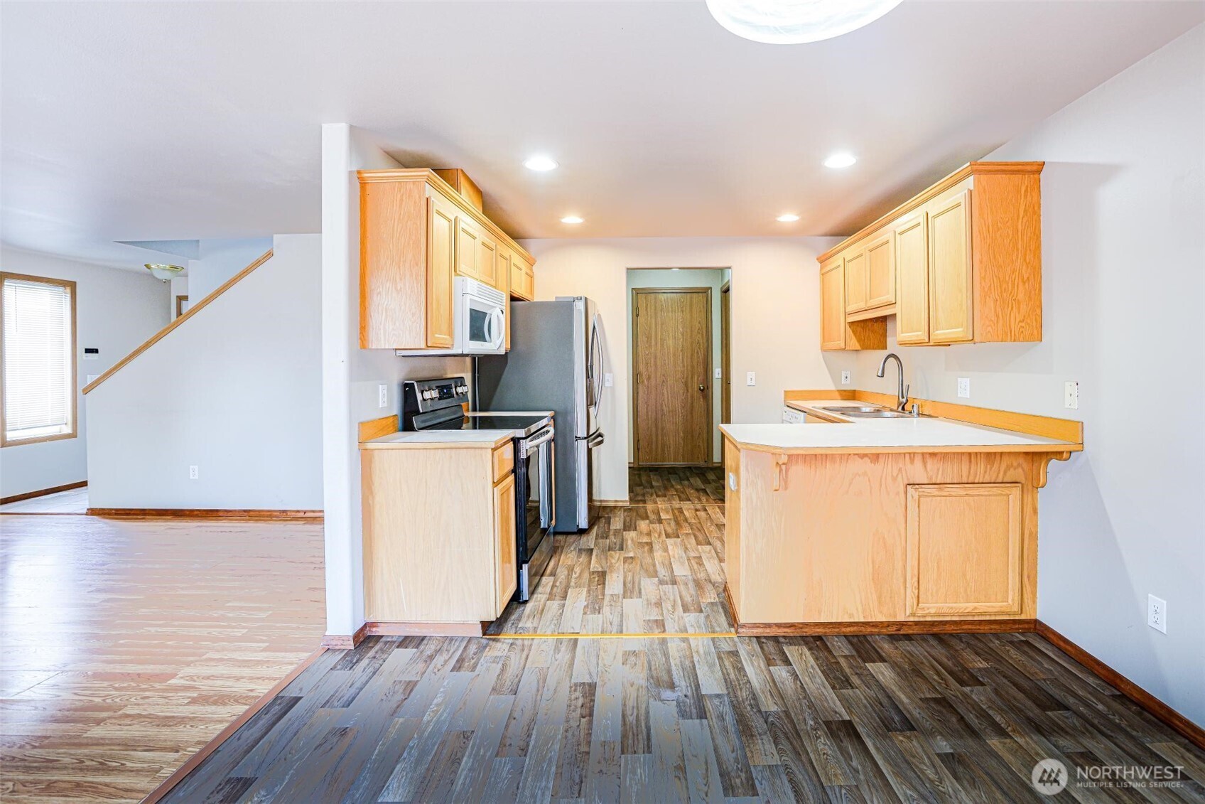 1404 102nd Street E