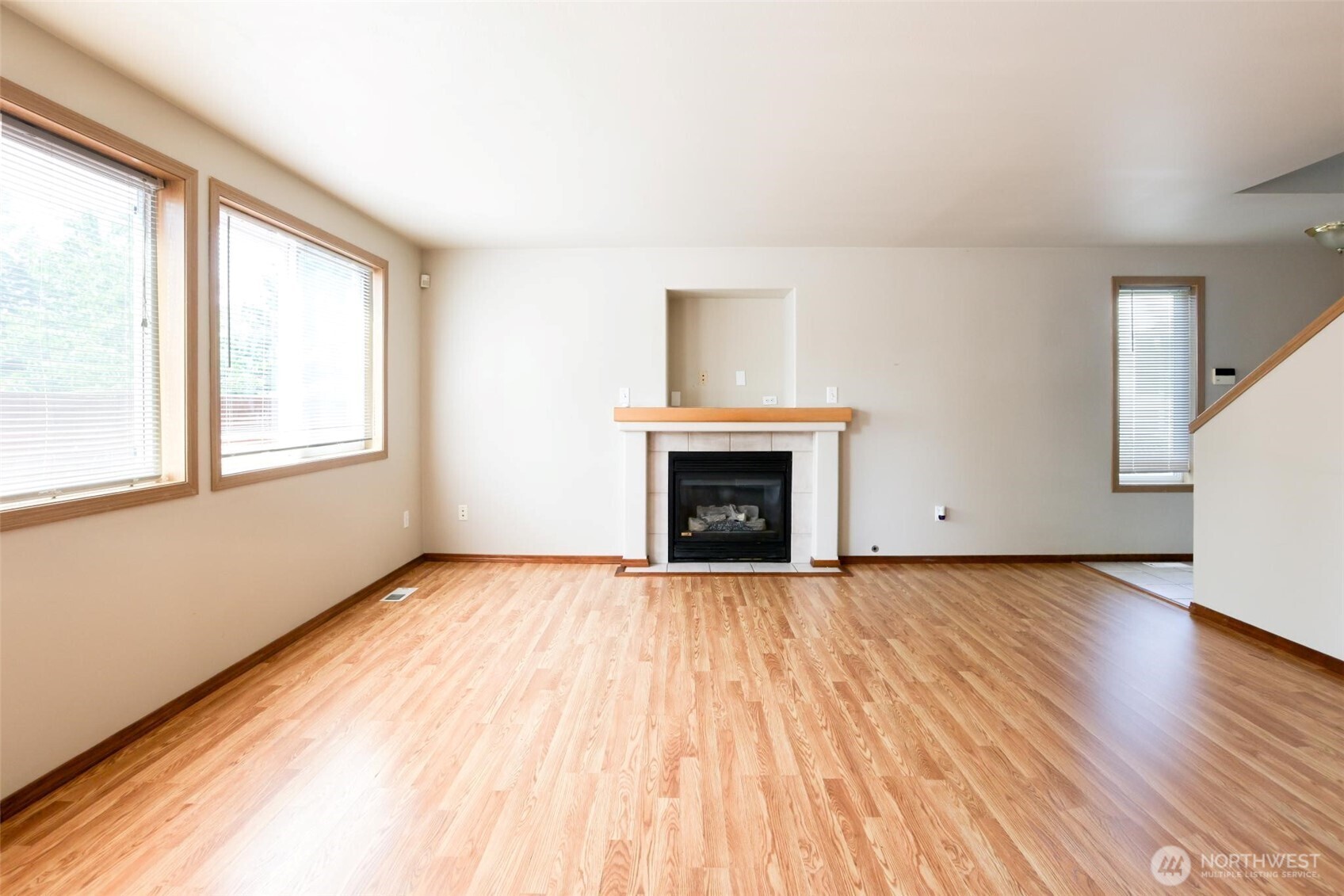1404 102nd Street E