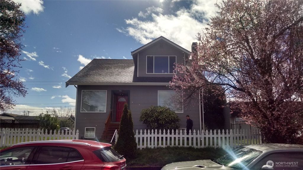 Photo of 306 2nd ST St NE, Auburn, WA 98002 (MLS # 2391346)