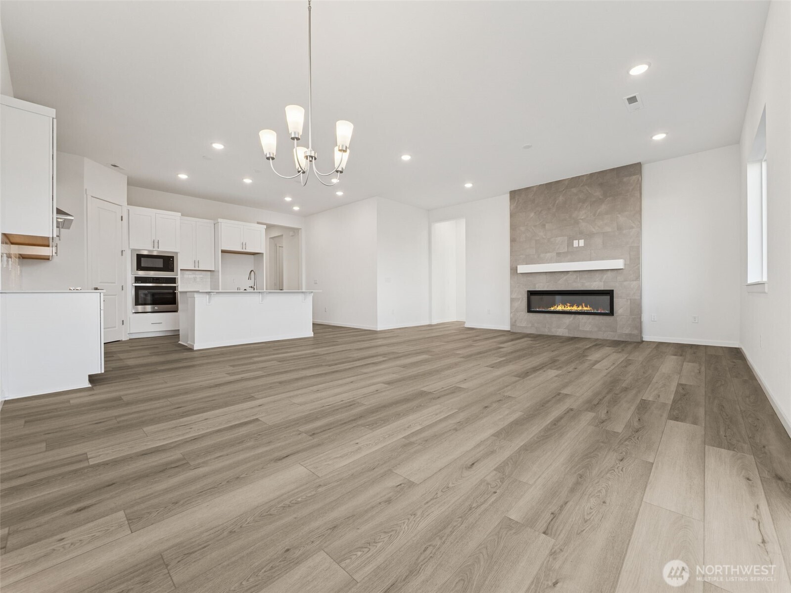 749 S Davis Street 104