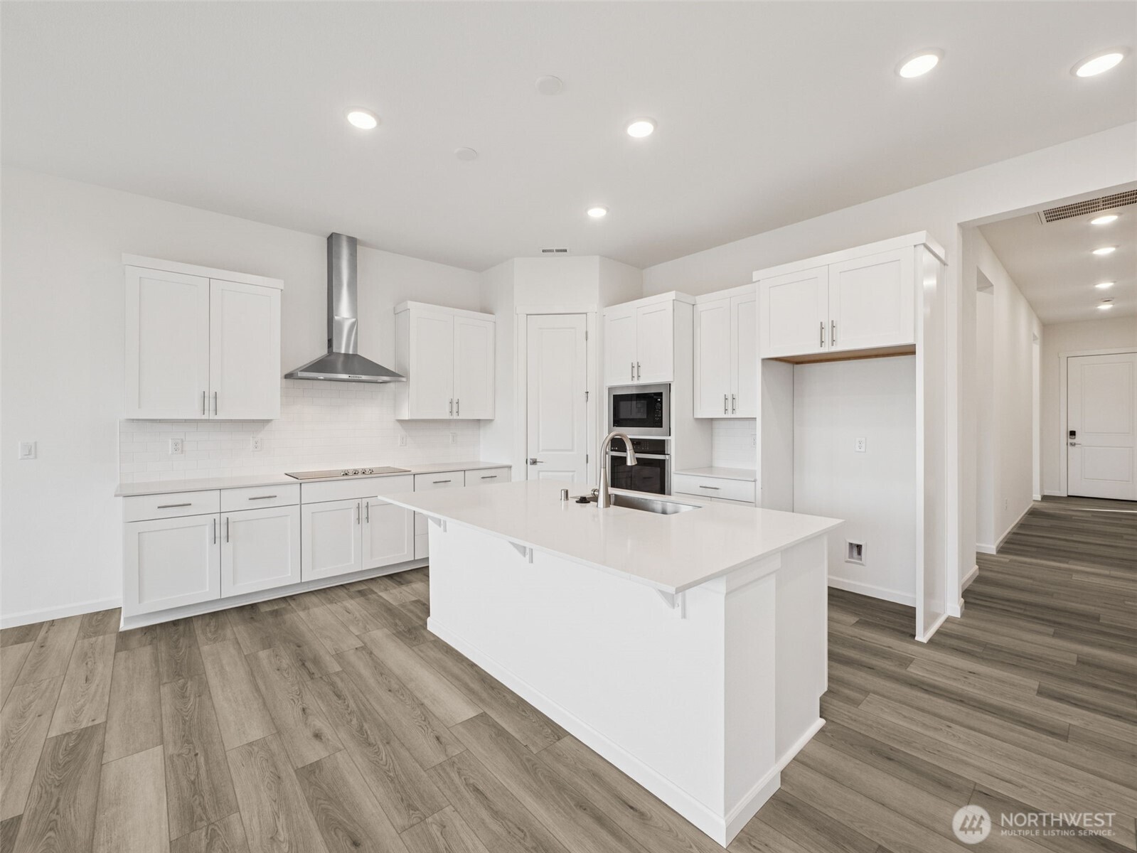 749 S Davis Street 104