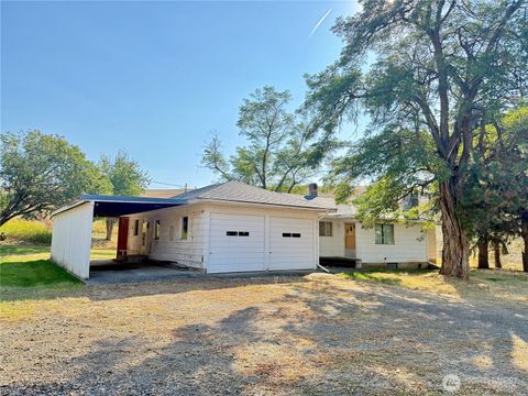 Photo of 348 Hatley Gulch Road, Dayton, WA 99328 (MLS # 2439011)