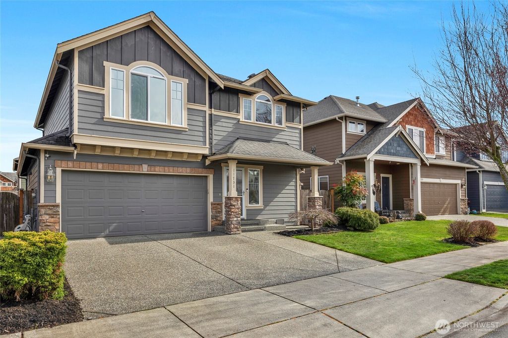 Photo of 11731 57th Avenue NE, Marysville, WA 98271 (MLS # 2341748)