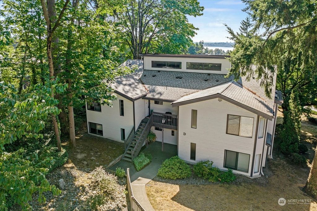 Photo of 11703 NE 80th Street #D3, Kirkland, WA 98033 (MLS # 2146569)