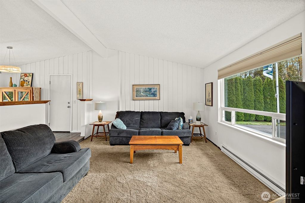 Photo of 1329 149th Street SW, Lynnwood, WA 98087 (MLS # 2458427)