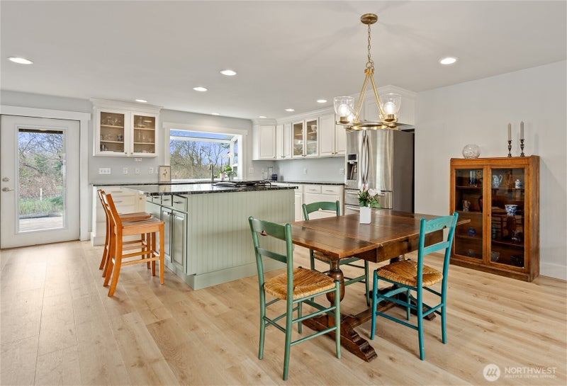 801 Livingston Bay Shore Drive