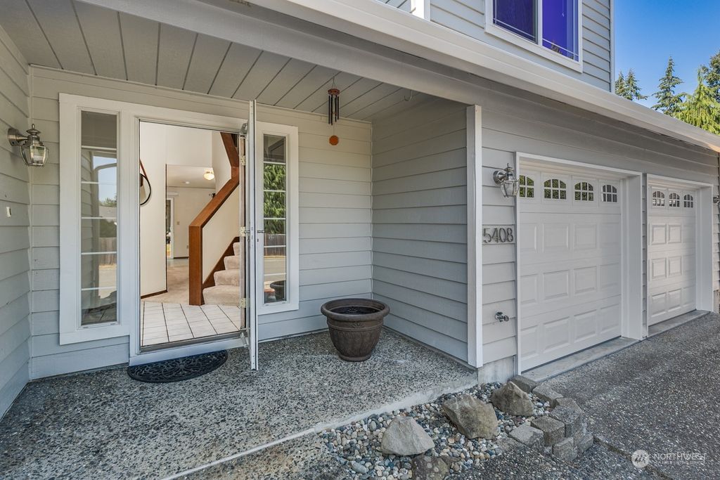 Photo of 5408 139th Street SE, Everett, WA 98208 (MLS # 2273404)