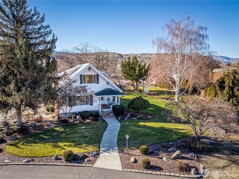 Photo of 46 John Truett Drive, Malaga, WA 98828 (MLS # 2472860)