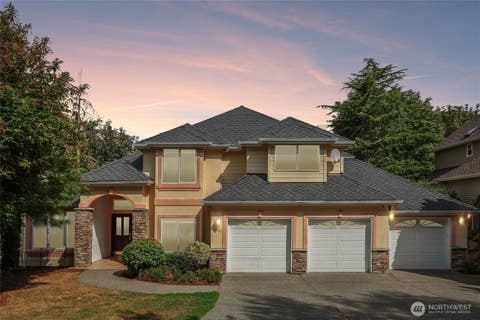 Photo of 16580 SE 58th Place, Bellevue, WA 98006 (MLS # 2566055)
