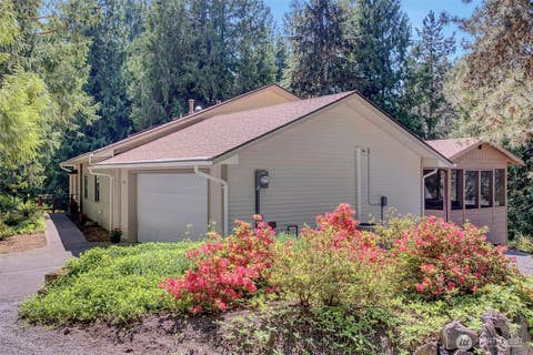 Photo of 870 238th Avenue NE, Sammamish, WA 98074 (MLS # 2503290)