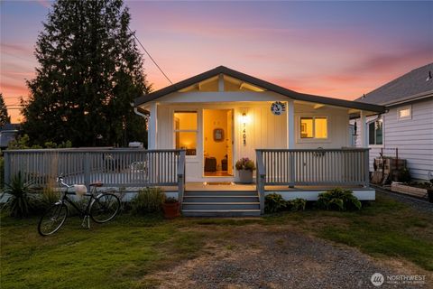 Photo of 7403 Sunset Drive, Blaine, WA 98230 (MLS # 2516824)