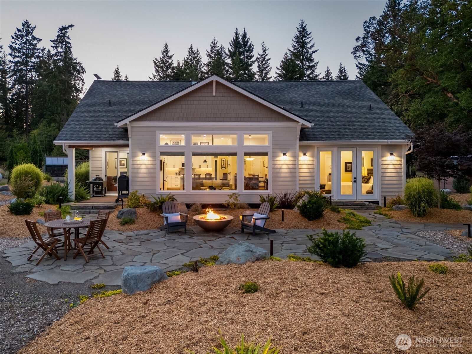 211 E Vineyard Crest Road