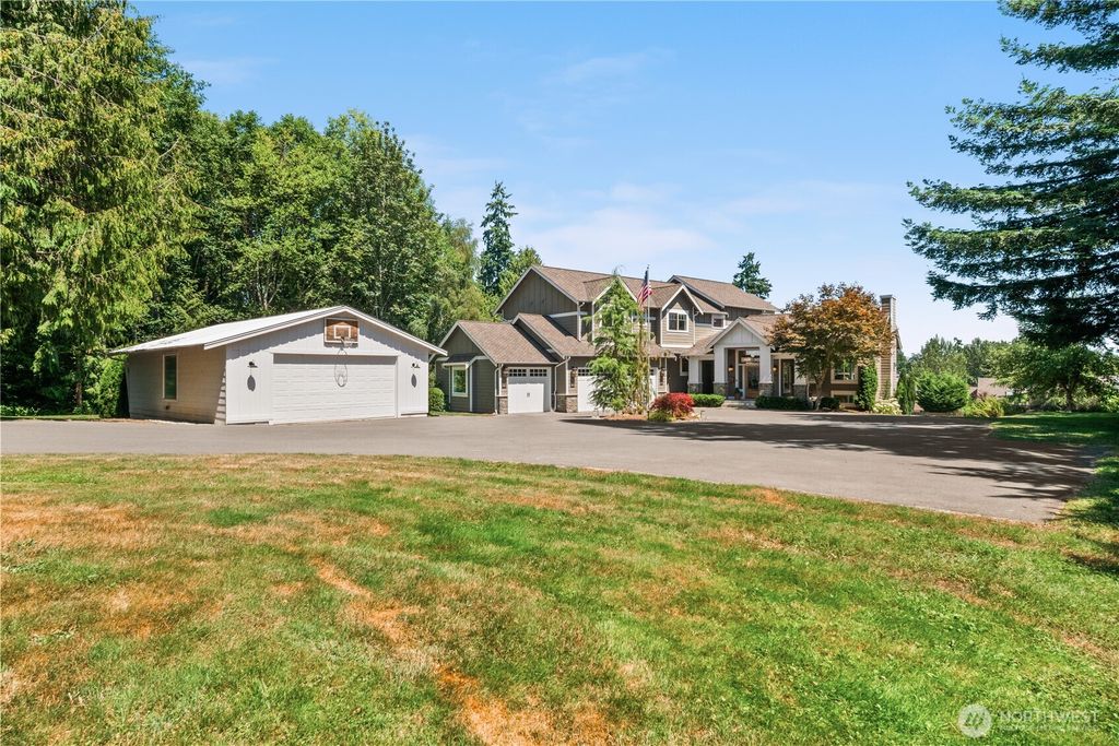 Photo of 14812 84th Avenue NE, Kenmore, WA 98028 (MLS # 2409813)