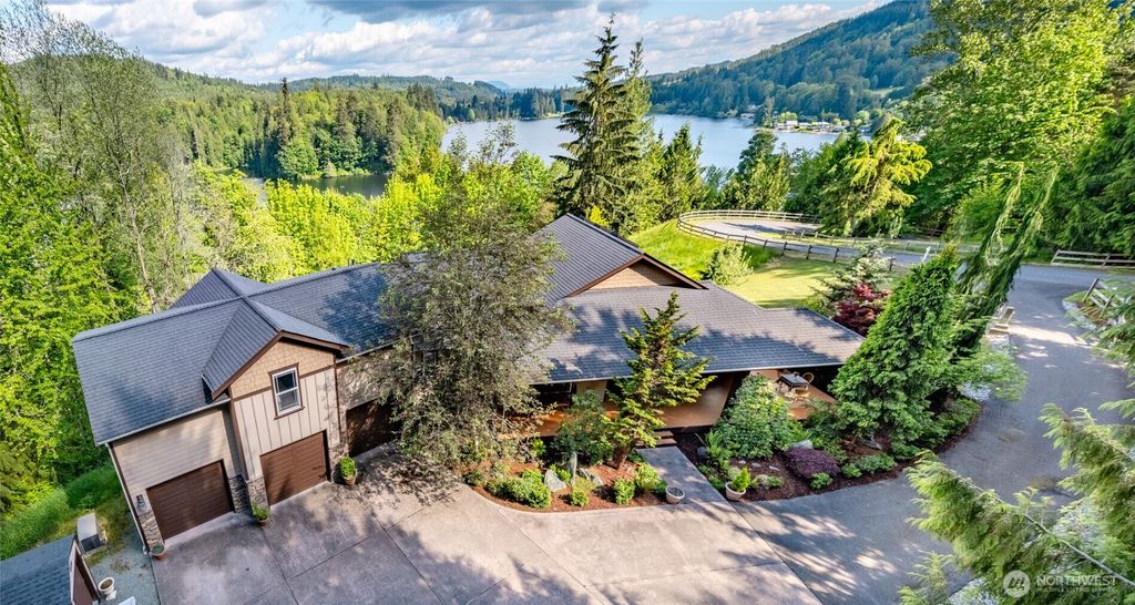 Photo of 23738 Carlson Place, Mount Vernon, WA 98274 (MLS # 2527066)