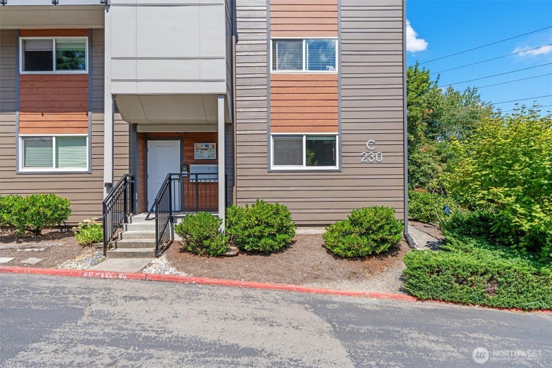 230 SW Clark Street C-104