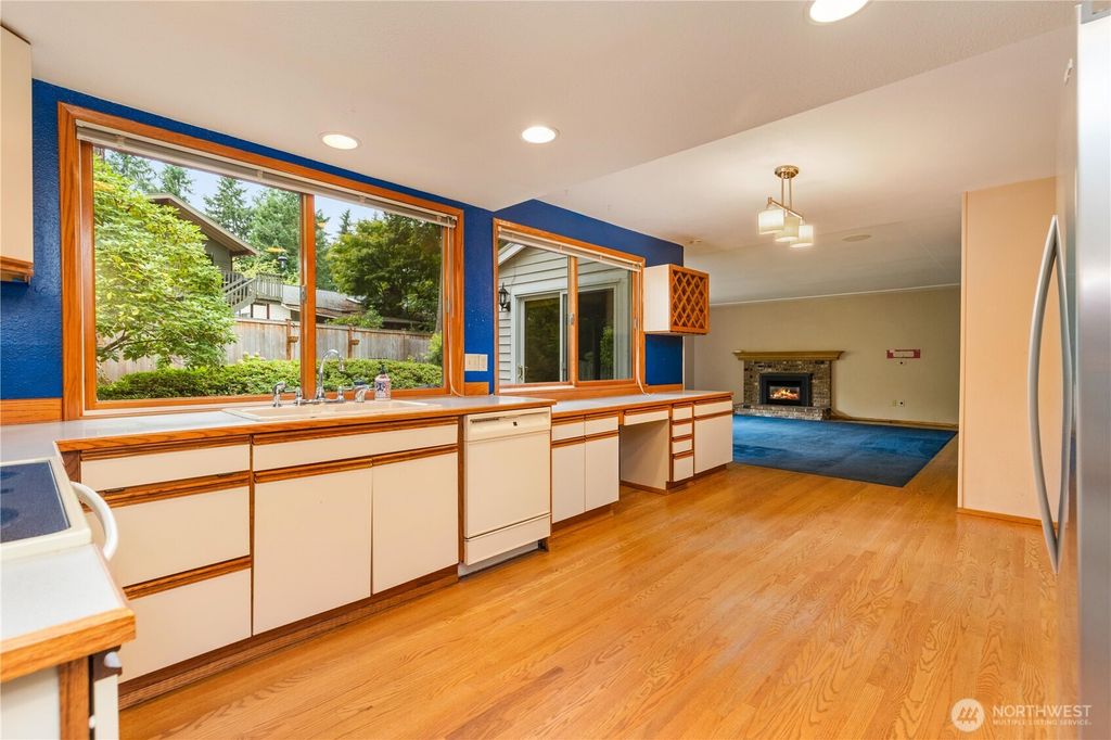 Photo of 14003 93 Avenue NE, Kirkland, WA 98034 (MLS # 2419907)