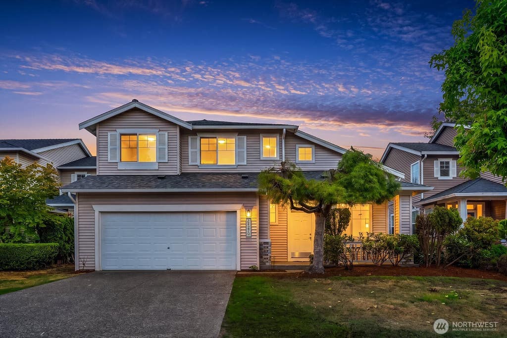 Photo of 24270 SE 11th Place, Sammamish, WA 98075 (MLS # 2562316)