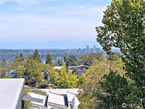 Photo of 435 19th Avenue E, Seattle, WA 98112 (MLS # 2564336)
